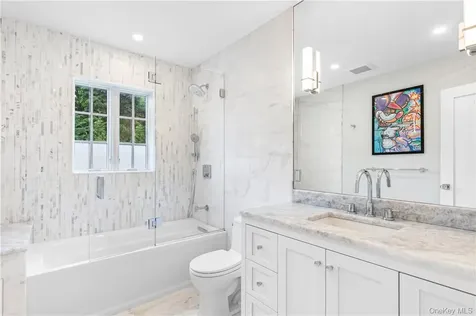 622 W 256th Street Bronx NY 10471