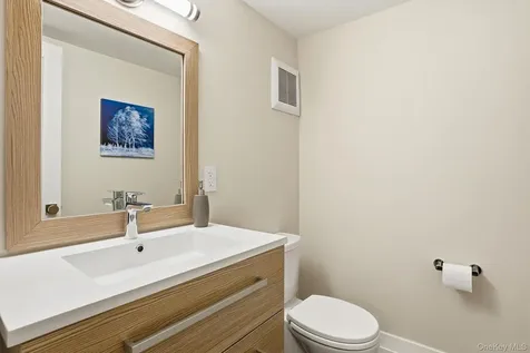 622 W 256th Street Bronx NY 10471