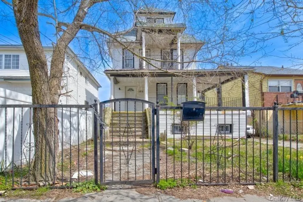 562 Beach 68th Street Arverne NY 11692