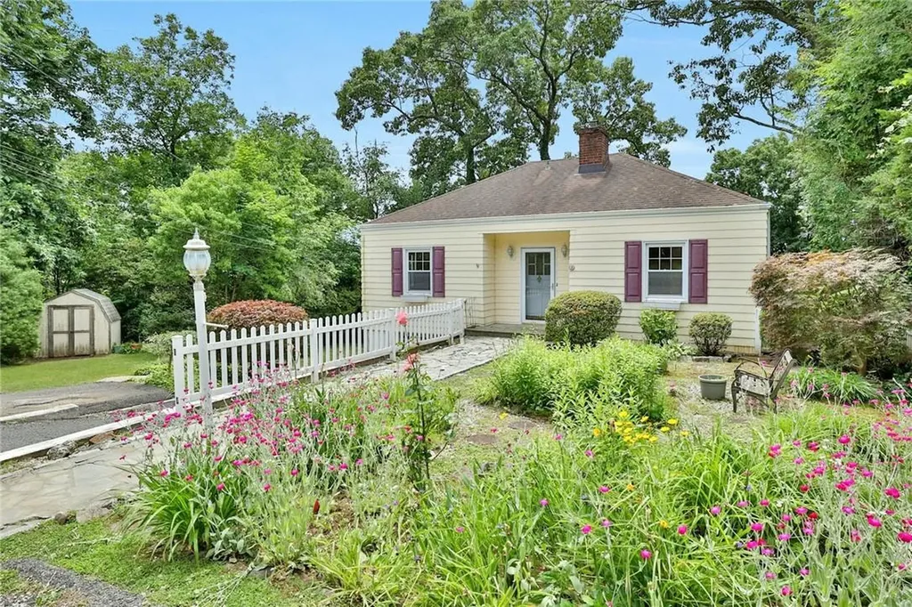 3 Dunlap Way White Plains NY 10603