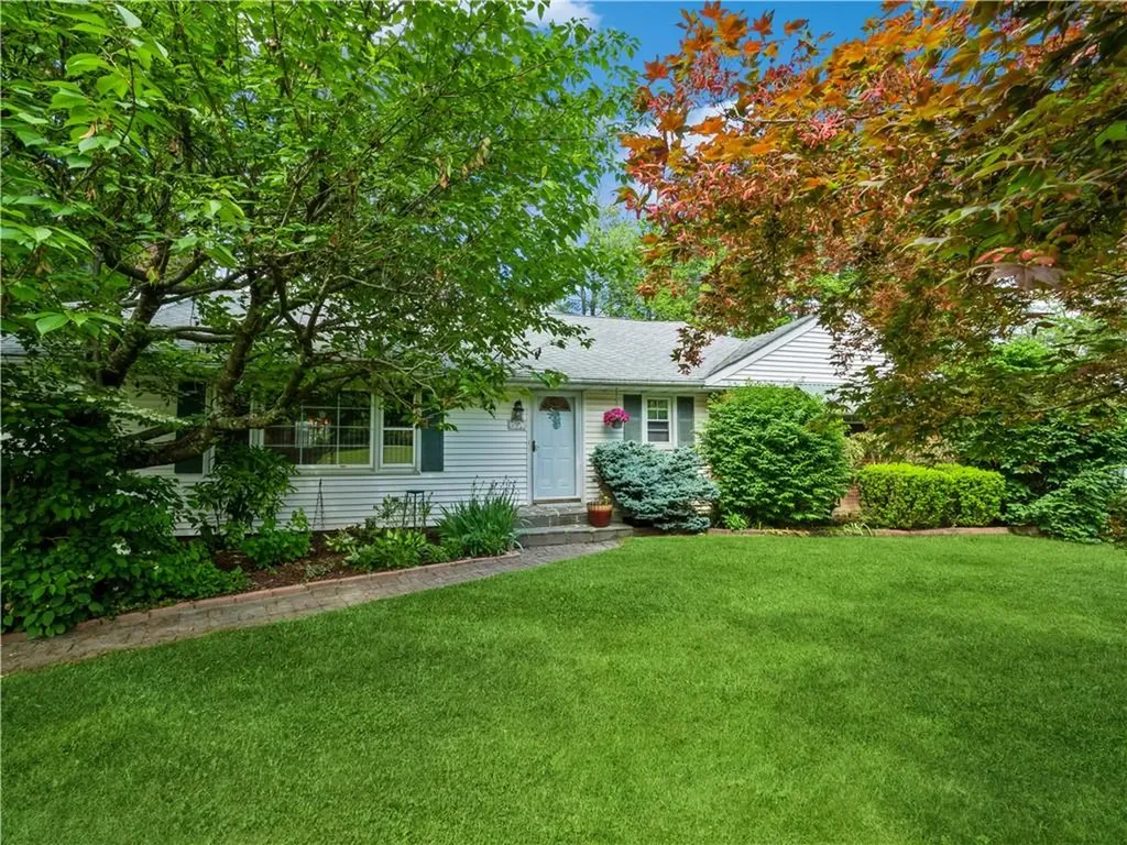 7 Titusville Heights Poughkeepsie NY 12603