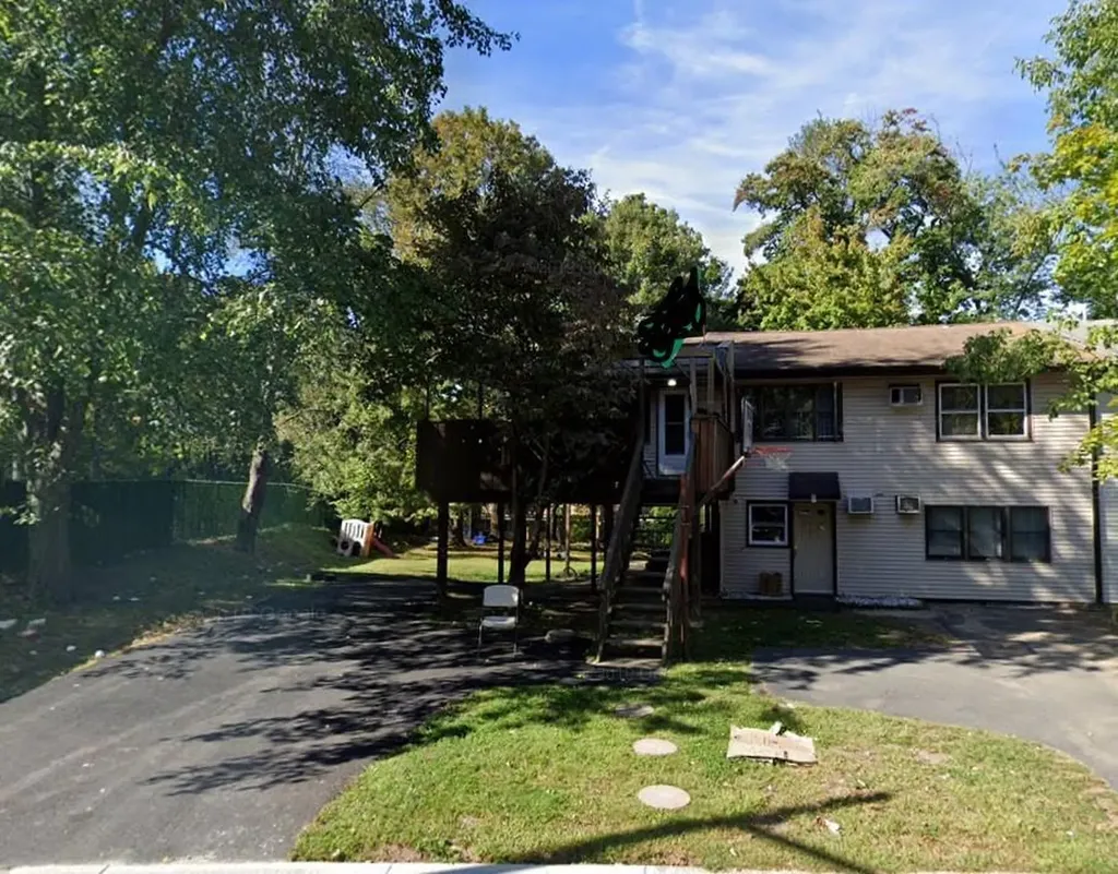 7 De Ronde Road Monsey NY 10952