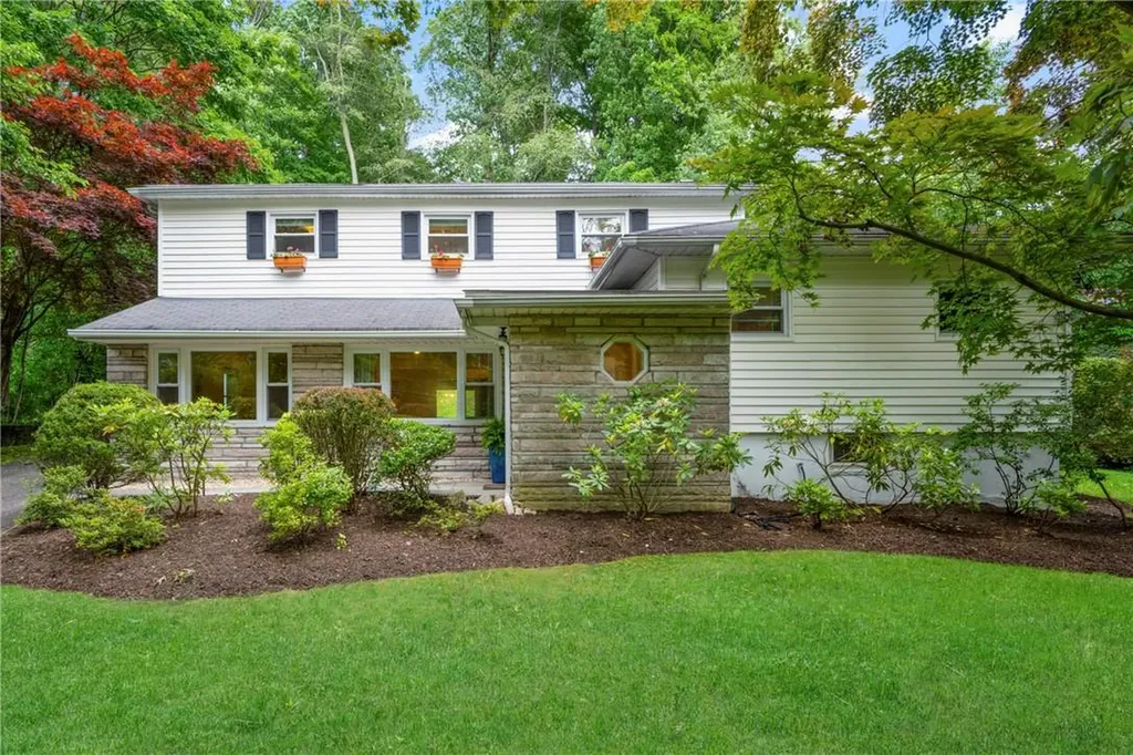175 Pinebrook Boulevard New Rochelle NY 10804
