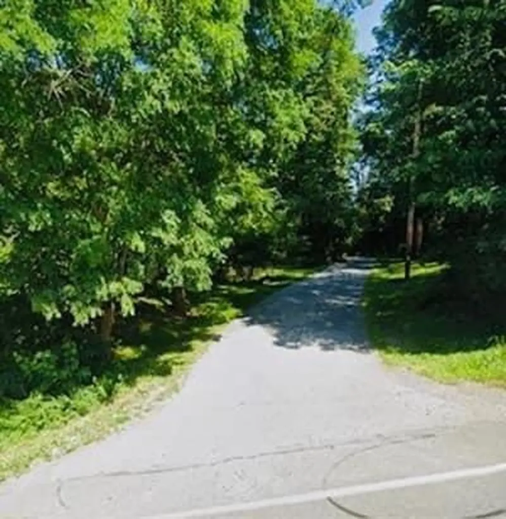 1 W Kerley Corners - Us 9 Red Hook NY 12571