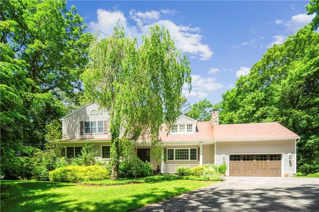 63 Valley View Road Chappaqua NY 10514
