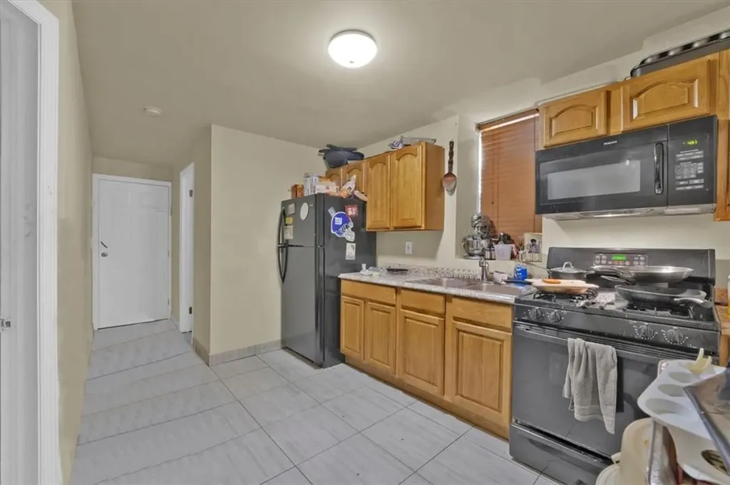 1362 Noble Avenue Bronx NY 10472