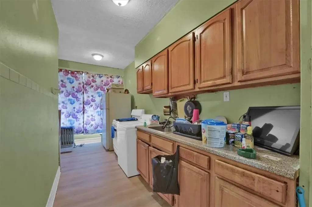 1362 Noble Avenue Bronx NY 10472