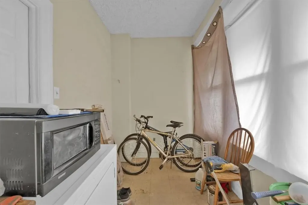 1362 Noble Avenue Bronx NY 10472