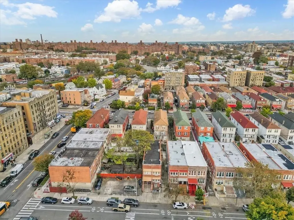 1362 Noble Avenue Bronx NY 10472