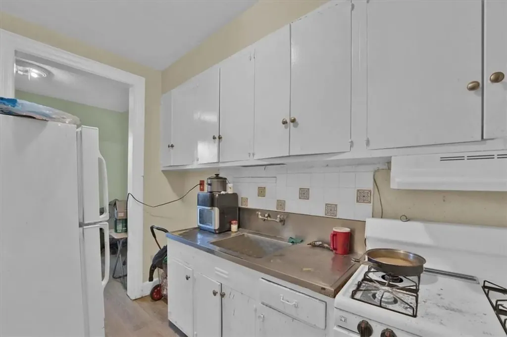 1362 Noble Avenue Bronx NY 10472