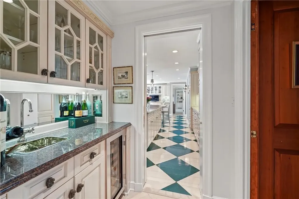 23 Taylor Road Mount Kisco NY 10549