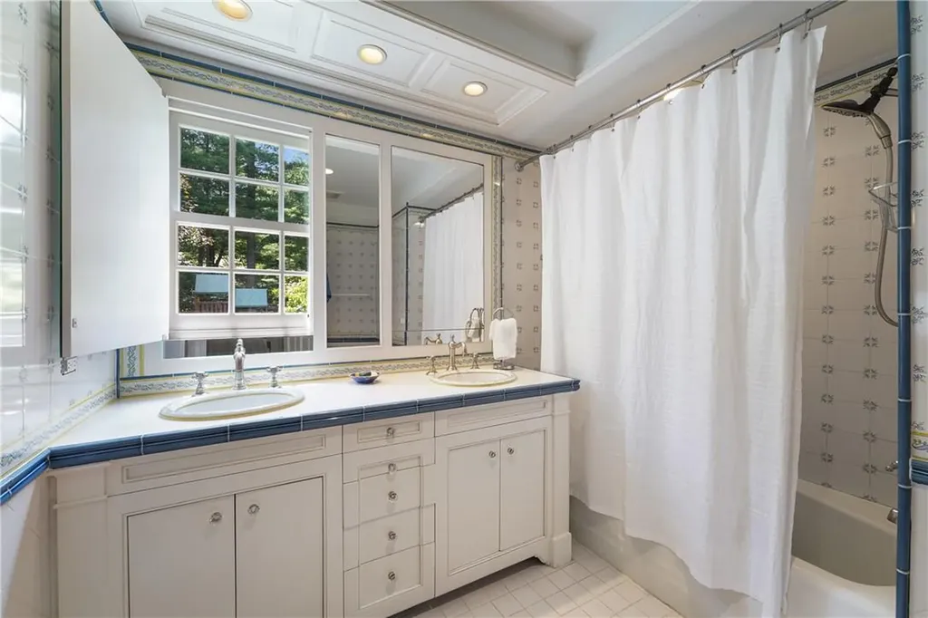23 Taylor Road Mount Kisco NY 10549
