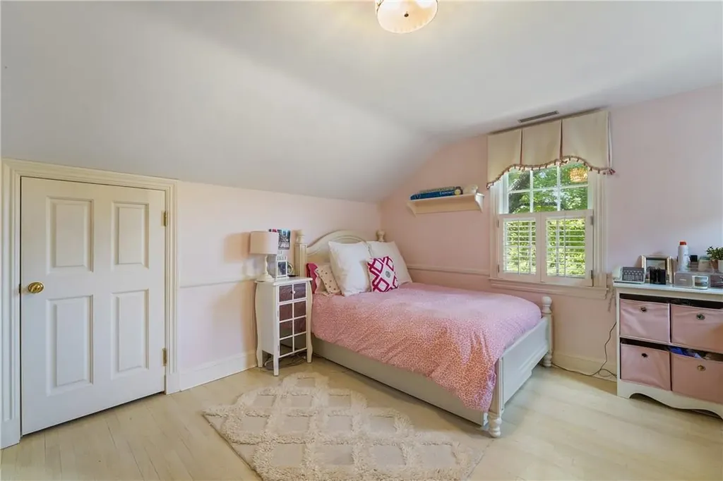 23 Taylor Road Mount Kisco NY 10549