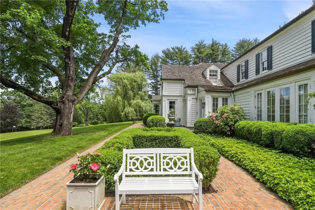 23 Taylor Road Mount Kisco NY 10549