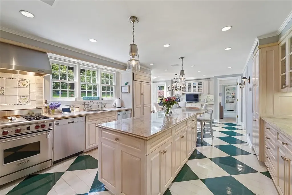 23 Taylor Road Mount Kisco NY 10549