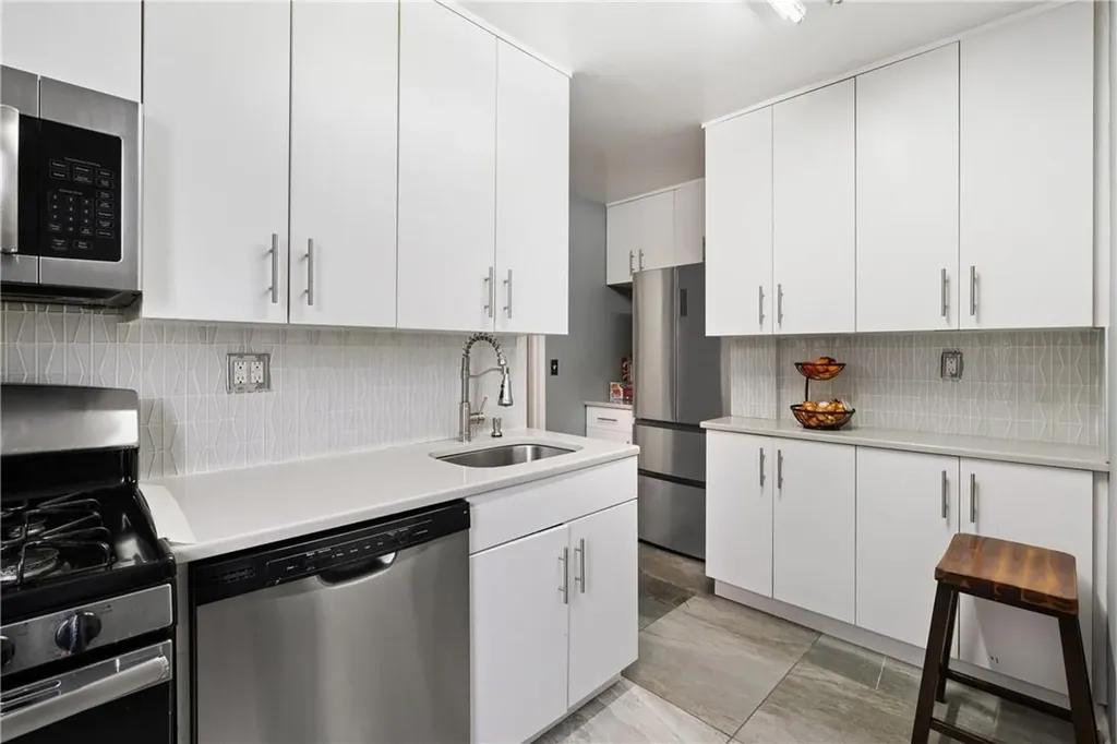125 Bronx River Road Yonkers NY 10704