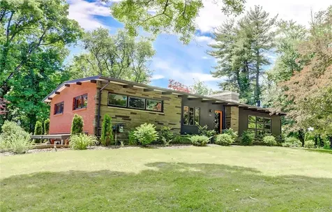 140 Sherry Lane Kingston NY 12401
