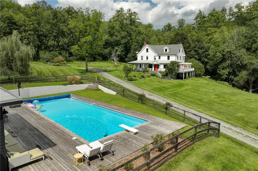 39 Deep Hollow Hill Road Narrowsburg NY 12764