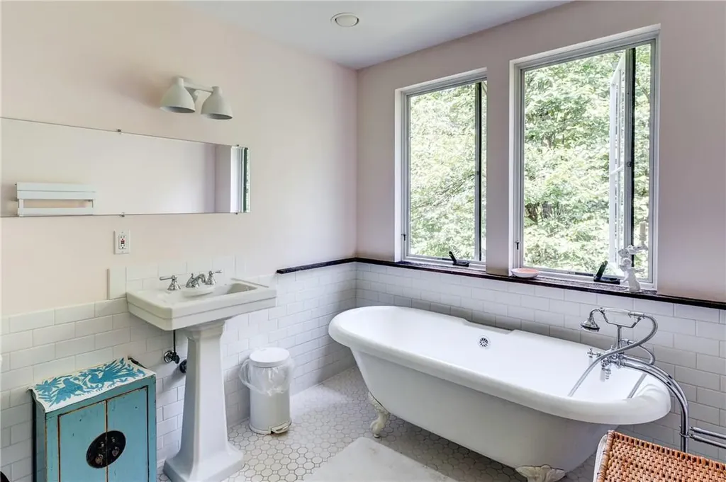 39 Deep Hollow Hill Road Narrowsburg NY 12764