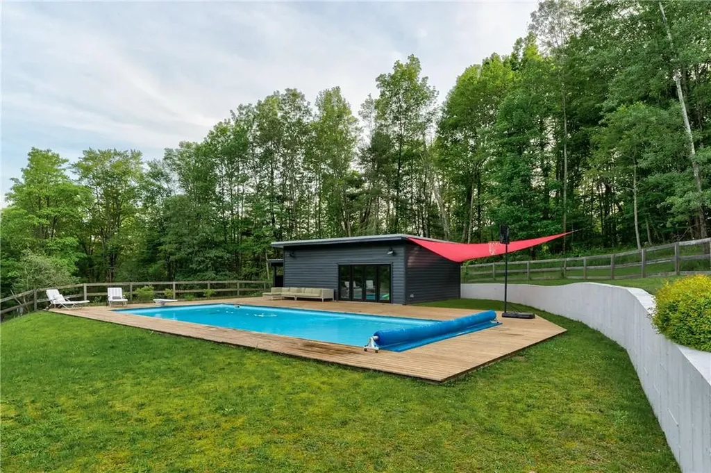 39 Deep Hollow Hill Road Narrowsburg NY 12764