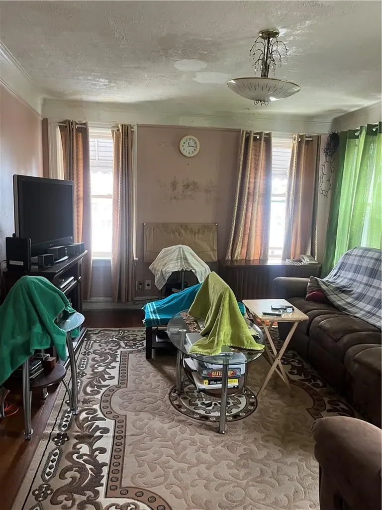 1034 E 226th Street Bronx NY 10466