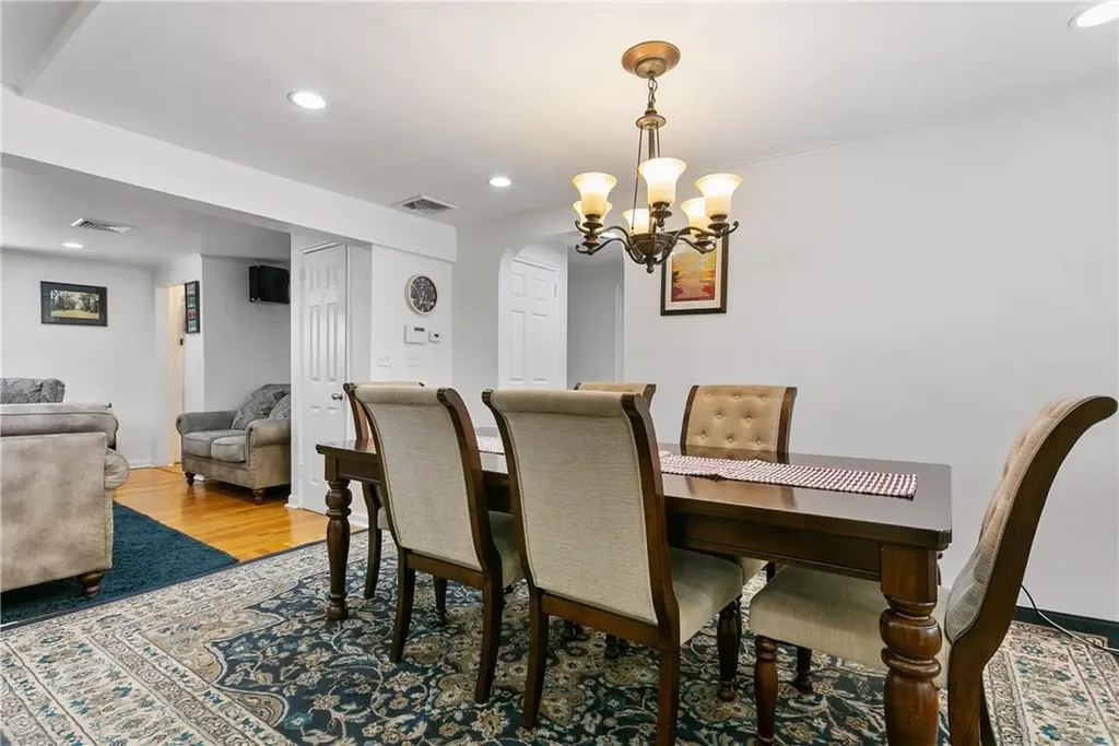 140 Amackassin Terrace Yonkers NY 10703
