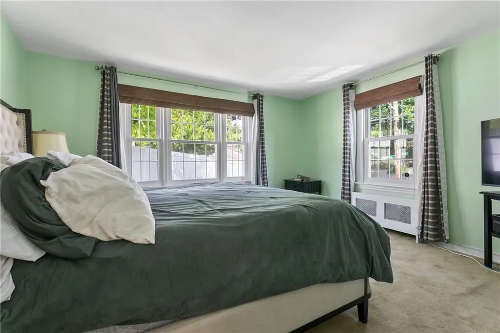 140 Amackassin Terrace Yonkers NY 10703
