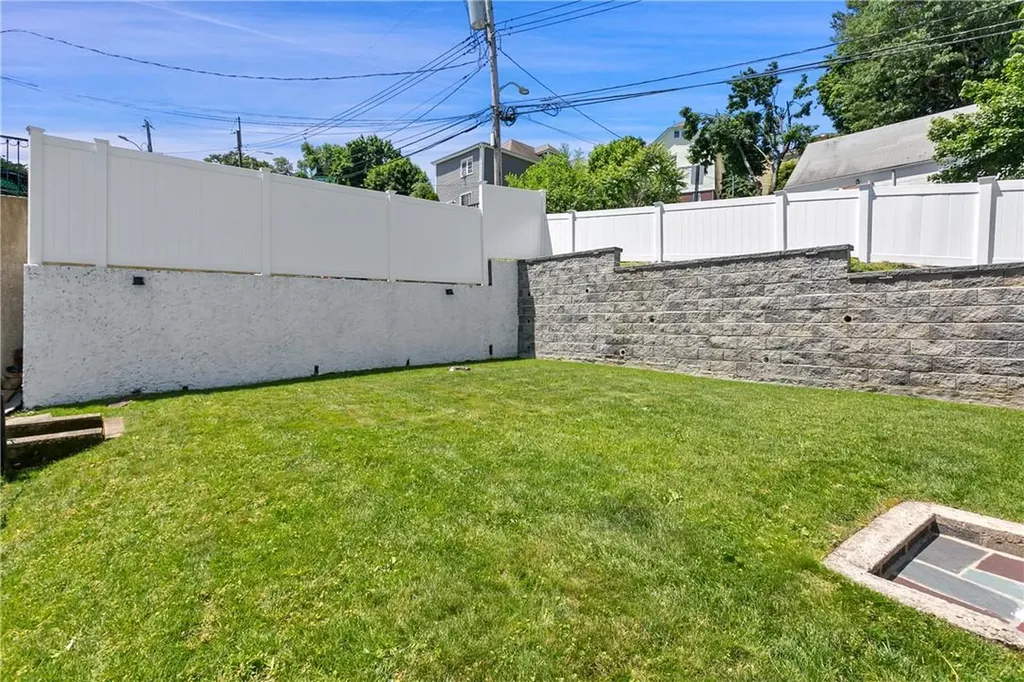 140 Amackassin Terrace Yonkers NY 10703