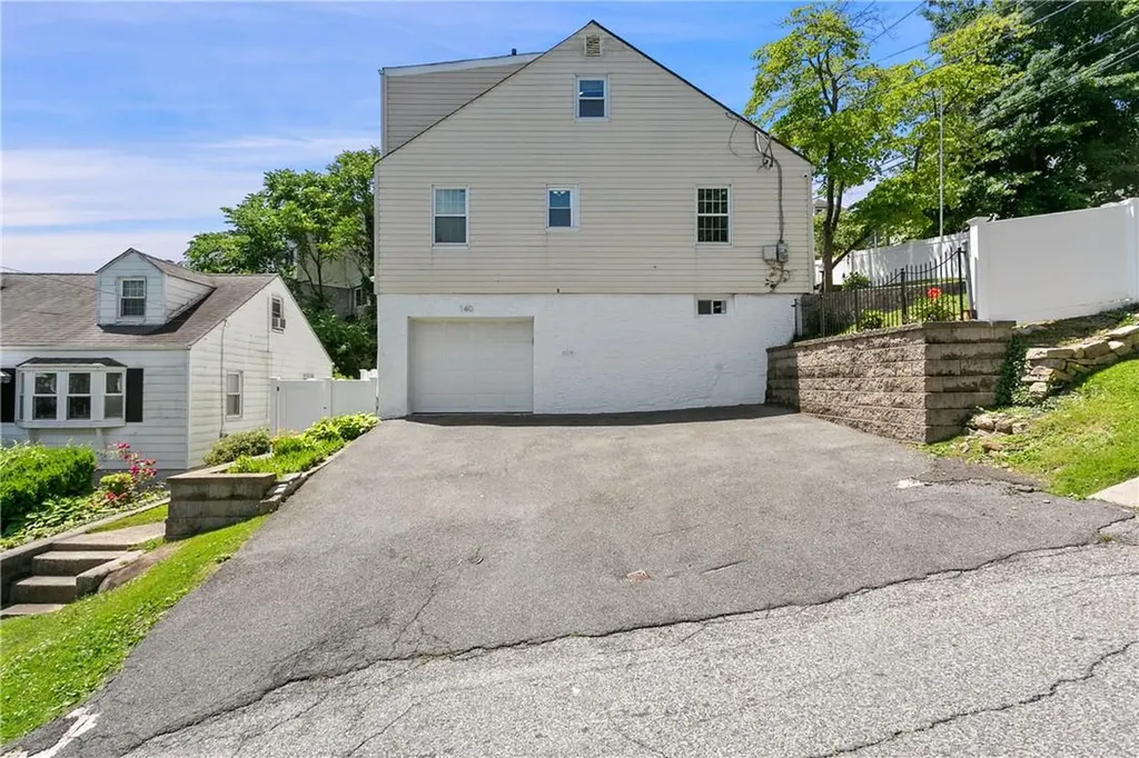 140 Amackassin Terrace Yonkers NY 10703
