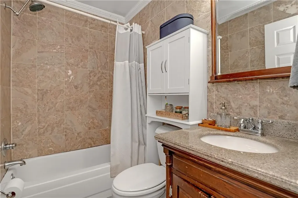 184 Ashford Avenue Dobbs Ferry NY 10522