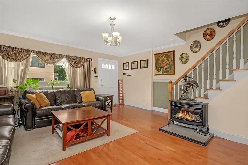 184 Ashford Avenue Dobbs Ferry NY 10522
