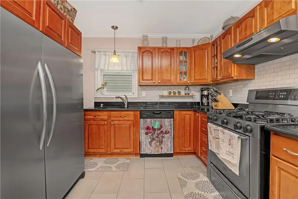 184 Ashford Avenue Dobbs Ferry NY 10522