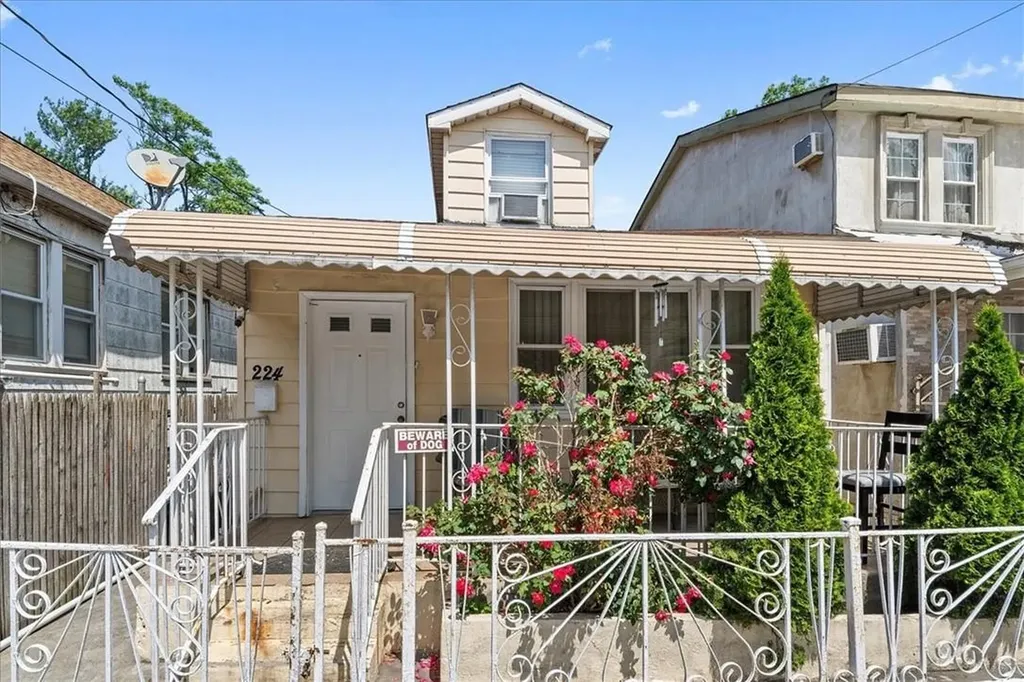 224 Newman Avenue Bronx NY 10473