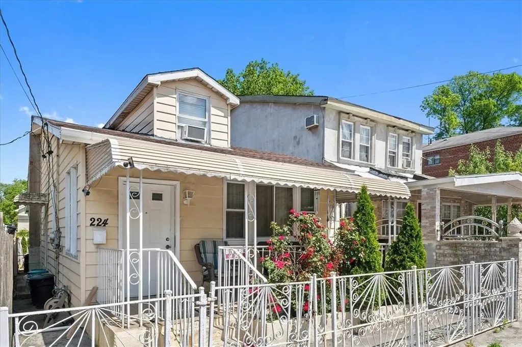224 Newman Avenue Bronx NY 10473