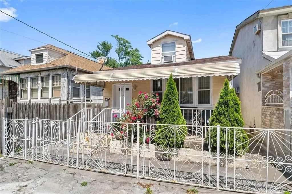 224 Newman Avenue Bronx NY 10473