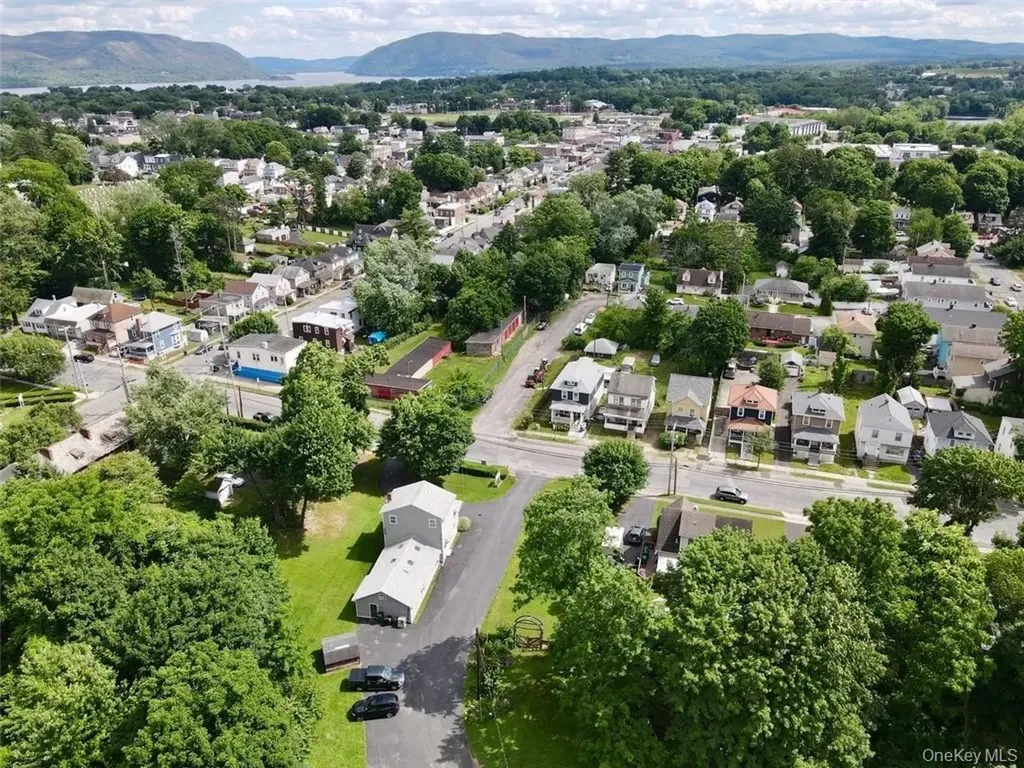406 3rd Street Newburgh NY 12550