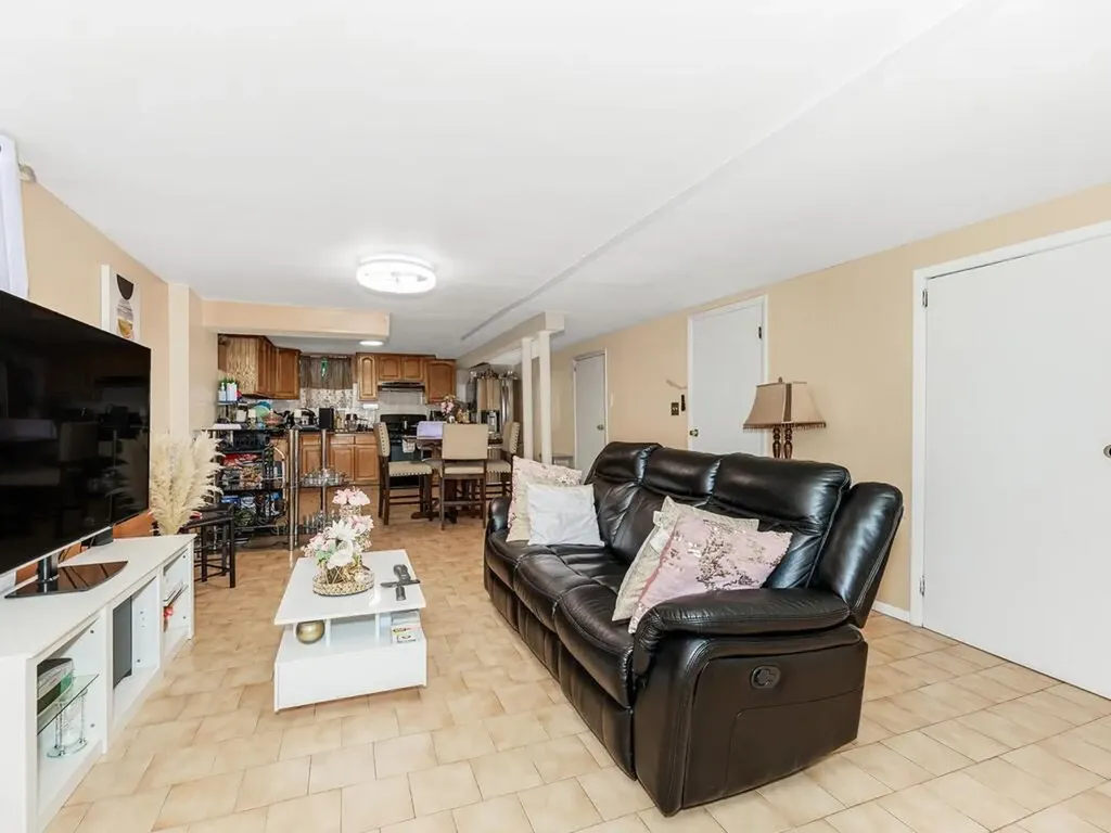 477 Aka 483 Park Avenue Yonkers NY 10703