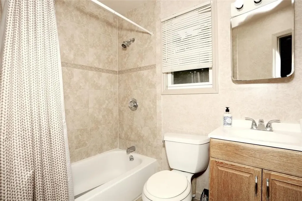 2 Youmans Drive Spring Valley NY 10977