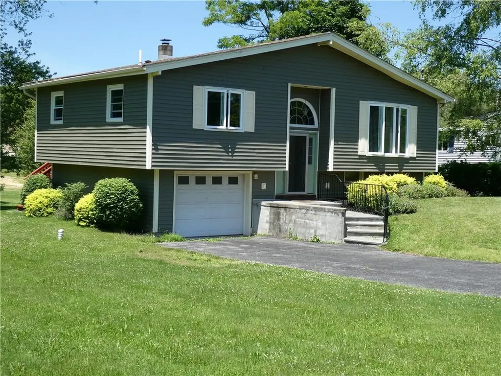 12 Corine Drive Poughkeepsie NY 12601