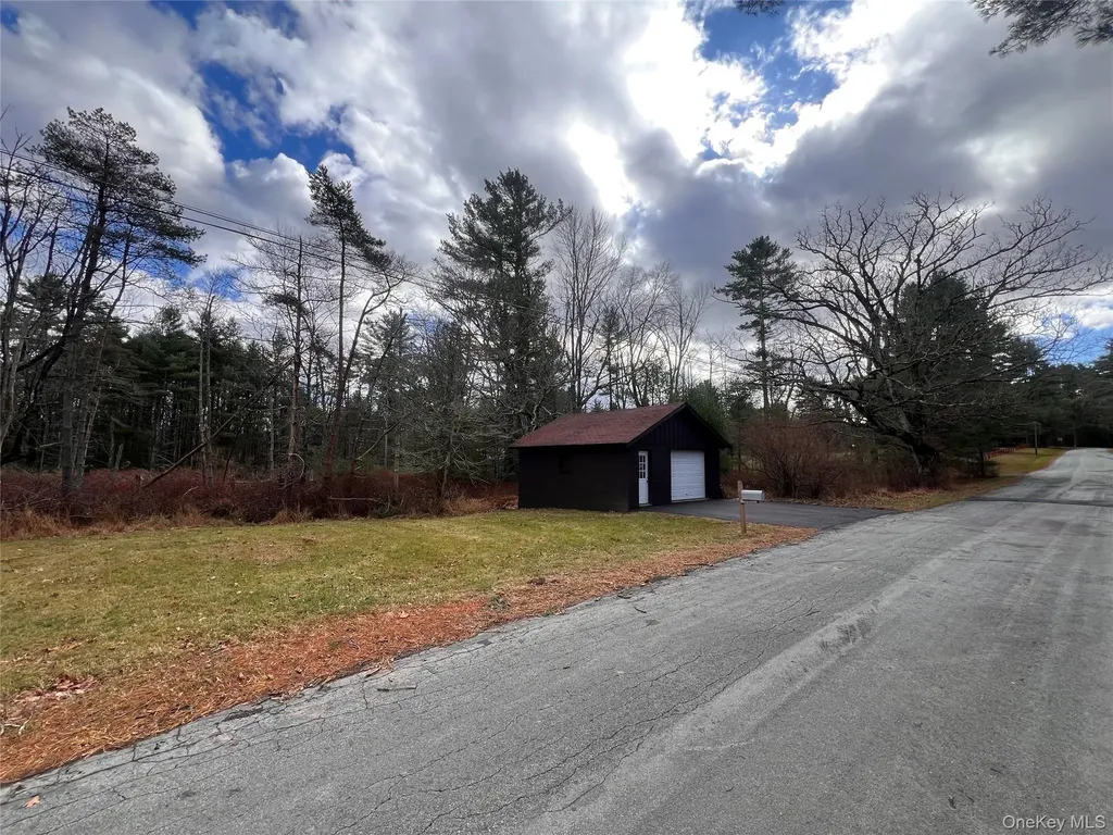 79 Dexheimer Road Narrowsburg NY 12764