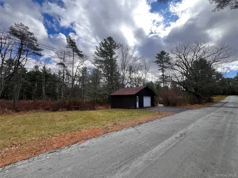 79 Dexheimer Road Narrowsburg NY 12764