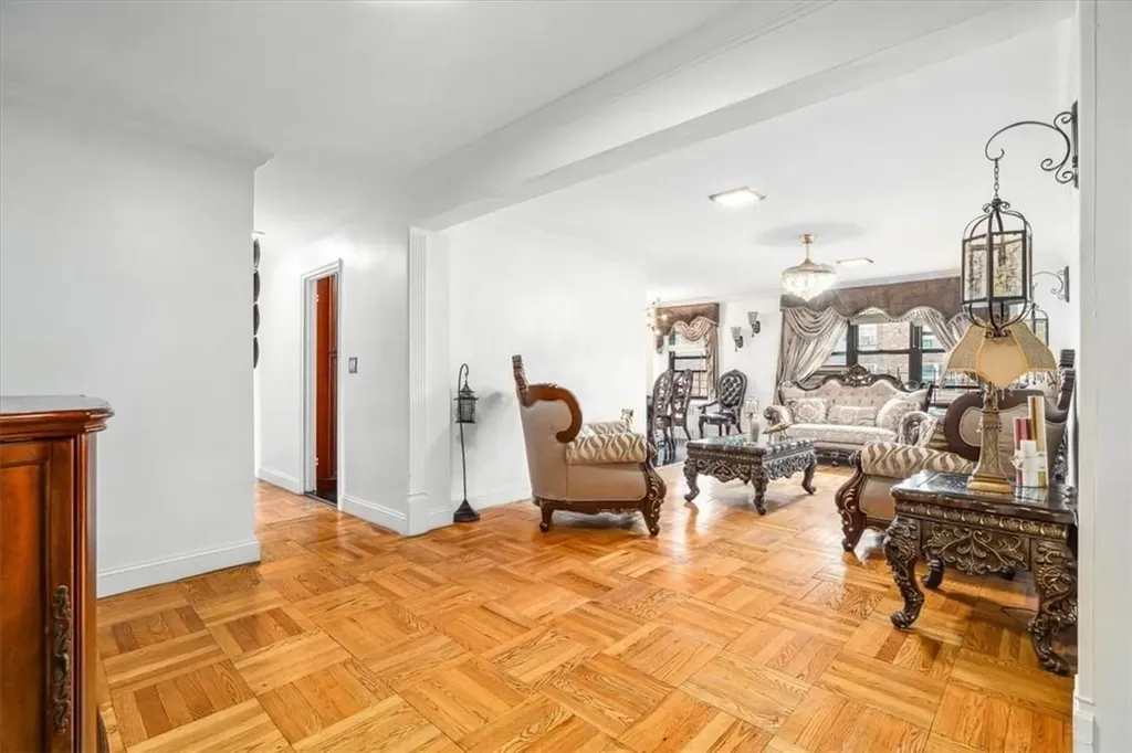 2835 Webb Avenue Bronx NY 10468