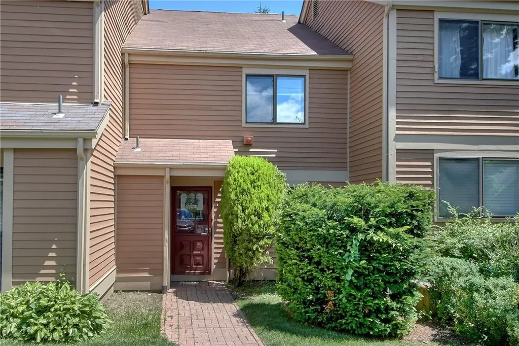 41 Greenway Lane Rye Brook NY 10573