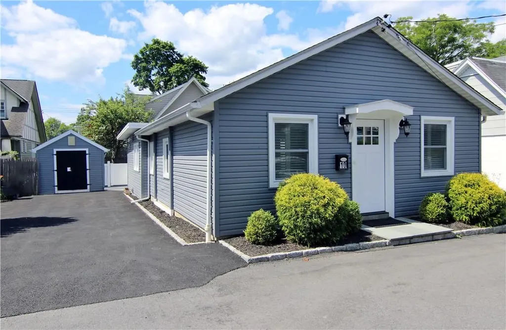 10 Ridgeland Terrace Rye NY 10580