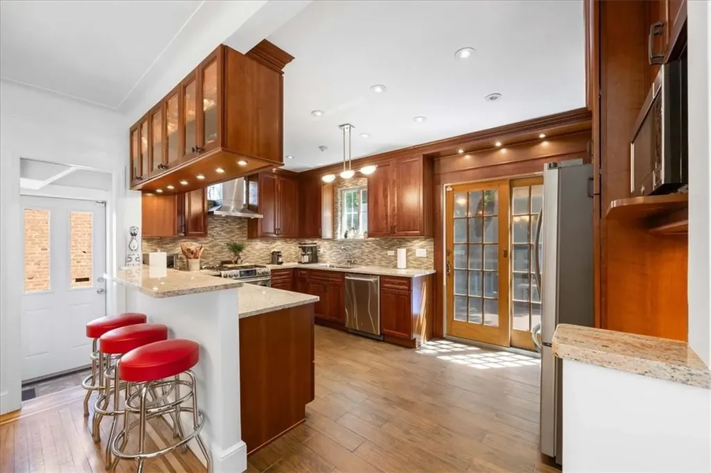 228 W 259th Street Bronx NY 10471