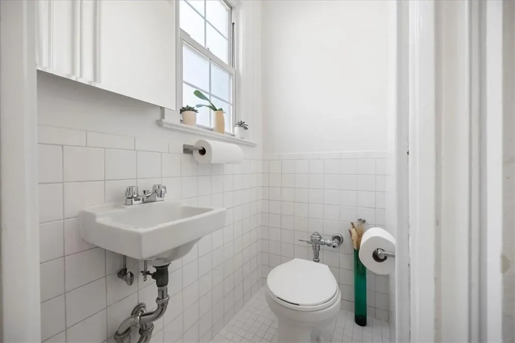 228 W 259th Street Bronx NY 10471