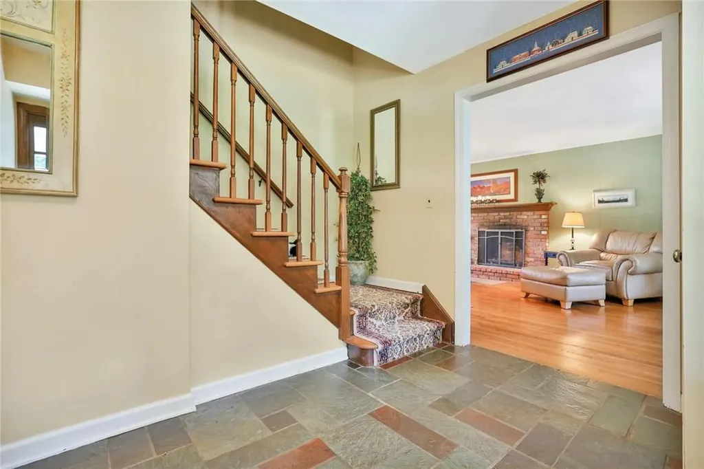 4 Marian Drive Suffern NY 10901