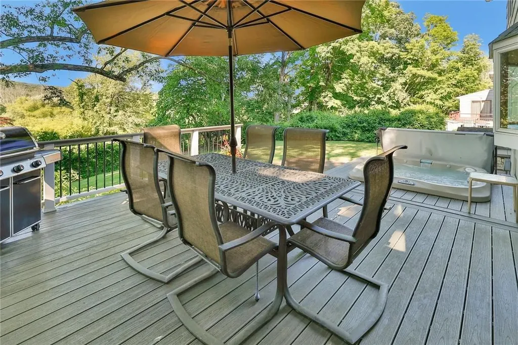 4 Marian Drive Suffern NY 10901
