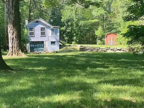 43 Eileen Boulevard Poughkeepsie NY 12603
