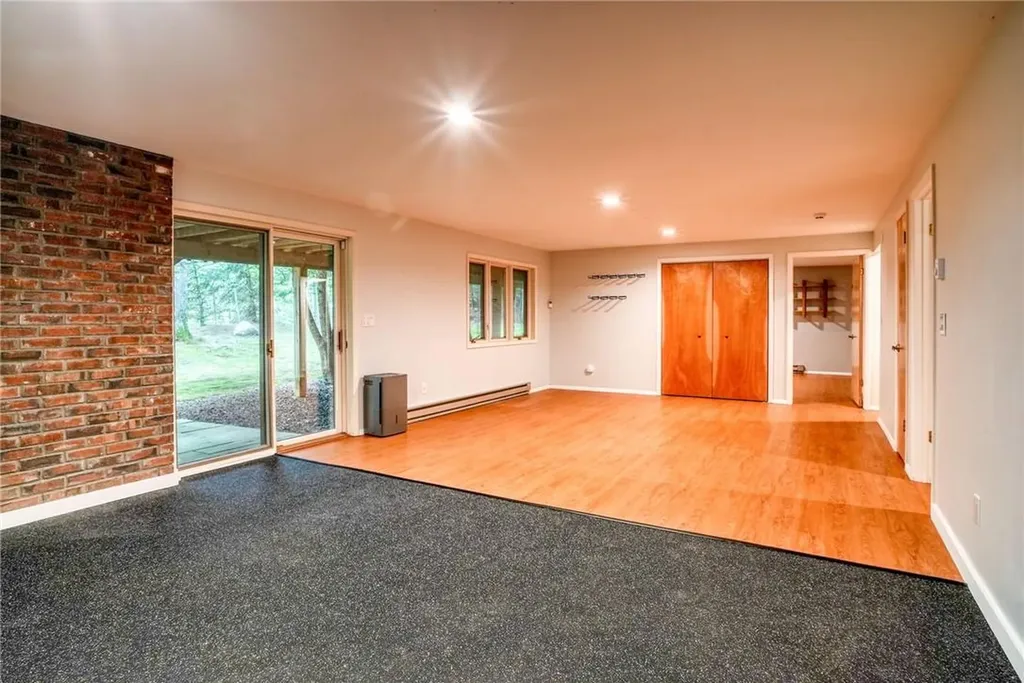 5 Buckingham Circle Rock Hill NY 12775